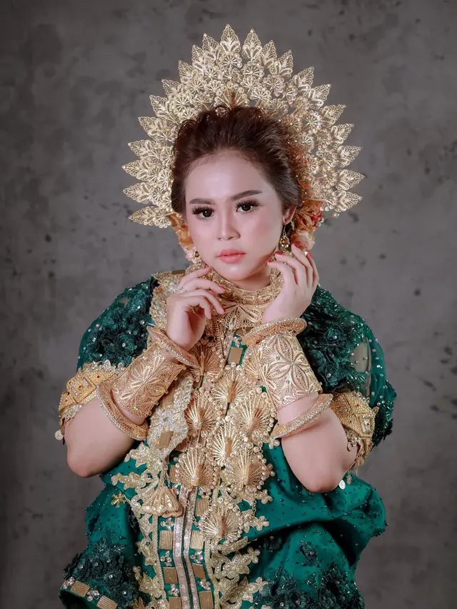 Potret Selfi LIDA Kenakan Baju Adat Pengantin Bugis.