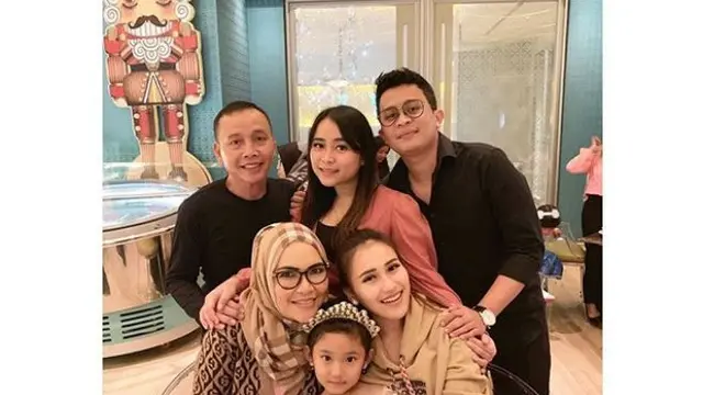Ayu Ting Ting (Foto: Instagram/@ayutingting92)