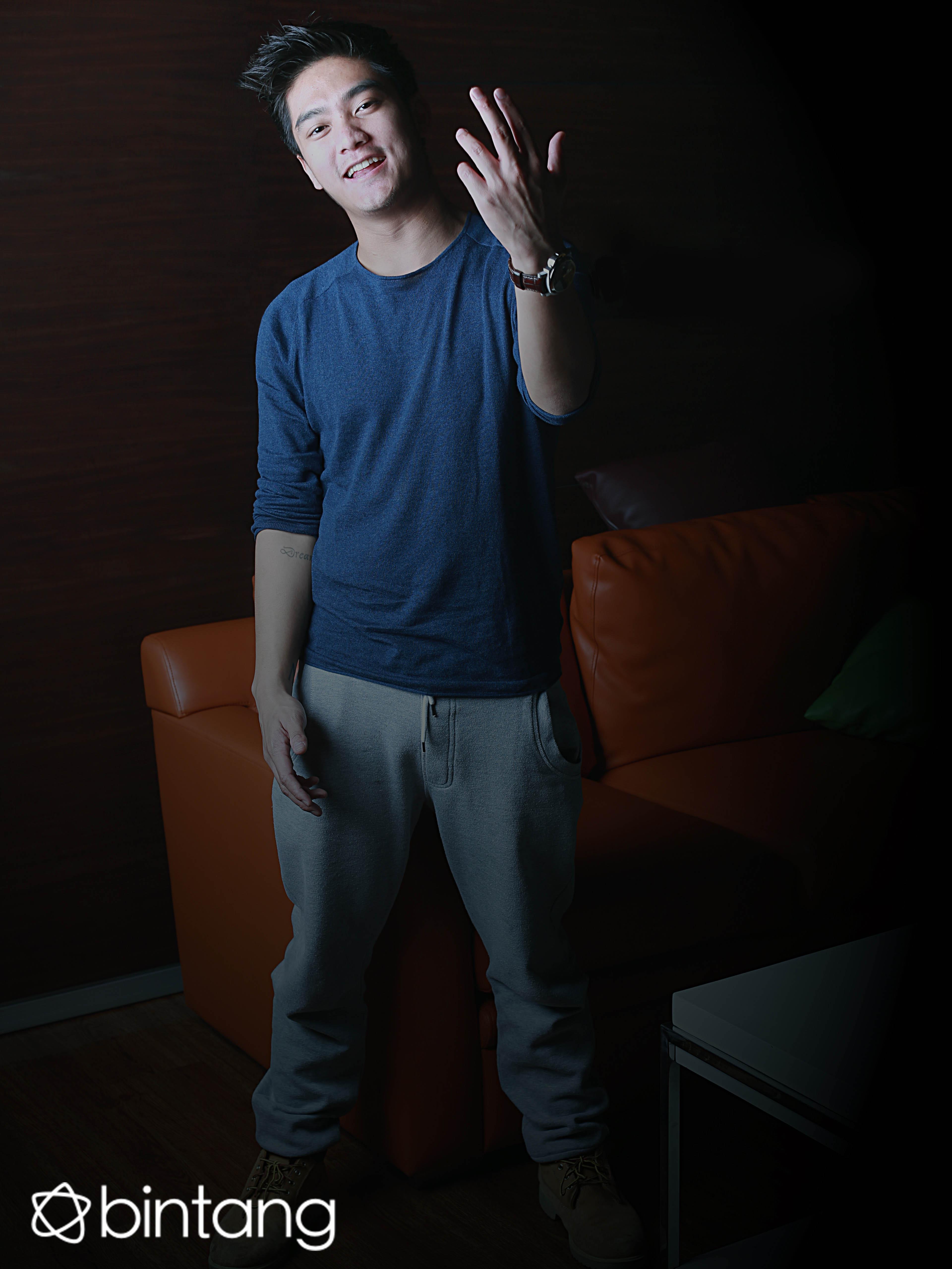 Bagi bintang pemeran ‘Sunshine Becomes You’ ini adegan ciuman itu seperti bonus. Meski mungkin terlihat enak menjalaninya, namun adegan tersebut tak seasyik bayangan orang-orang. (Febio Hernanto/Bintang.com)