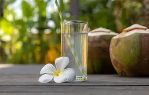 8 Manfaat Air Kelapa untuk Tubuh, Bukan Cuma Menyegarkan