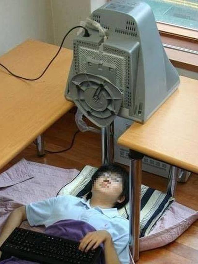 Mager Kebangetan, Aksi Orang-Orang ini Bikin Kita Geregetan