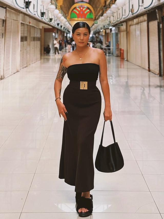 Potret Outfit Awkarin. (instagram/@narinkovilda)