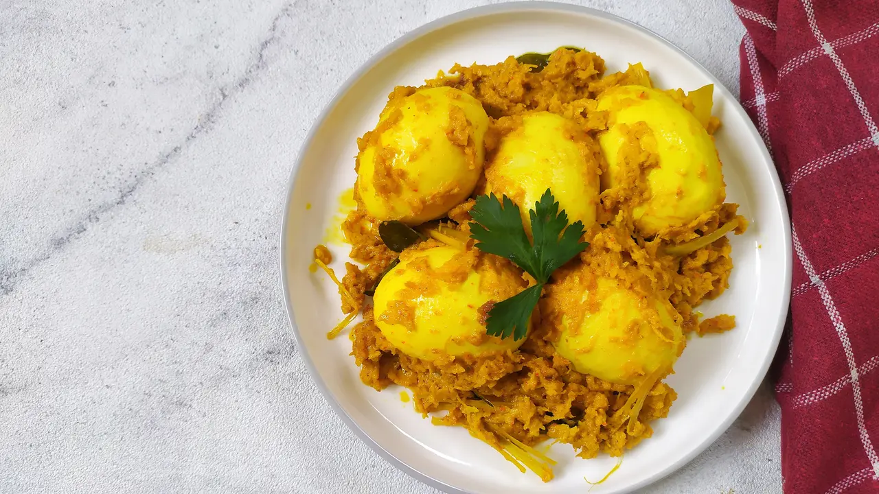 telur bumbu kuning