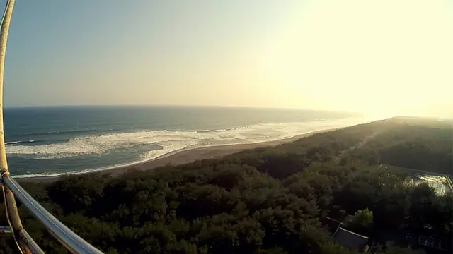 Pantai Goa Cemara, Keelokan