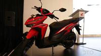 Honda Vario ditantang oleh Yamaha FreeGo S dengan harga yang sangat bersaing. (Oto.com)