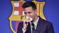 Krisis keuangan yang menimpa Barcelona dan mulai terkuak sejak akhir musim 2020/2021 lalu telah menimbulkan kebijakan-kebijakan yang akhirnya justru dimaknai sebagai dosa-dosa klub. Tentu saja yang paling menghebohkan adalah hengkangnya Lionel Messi. Dosa lainnya? (Foto: AFP/Pau Barrena)