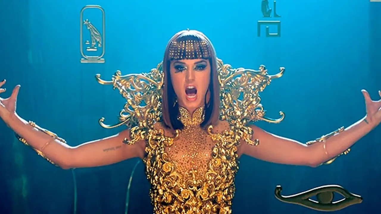 katty-parry-140221b.jpg