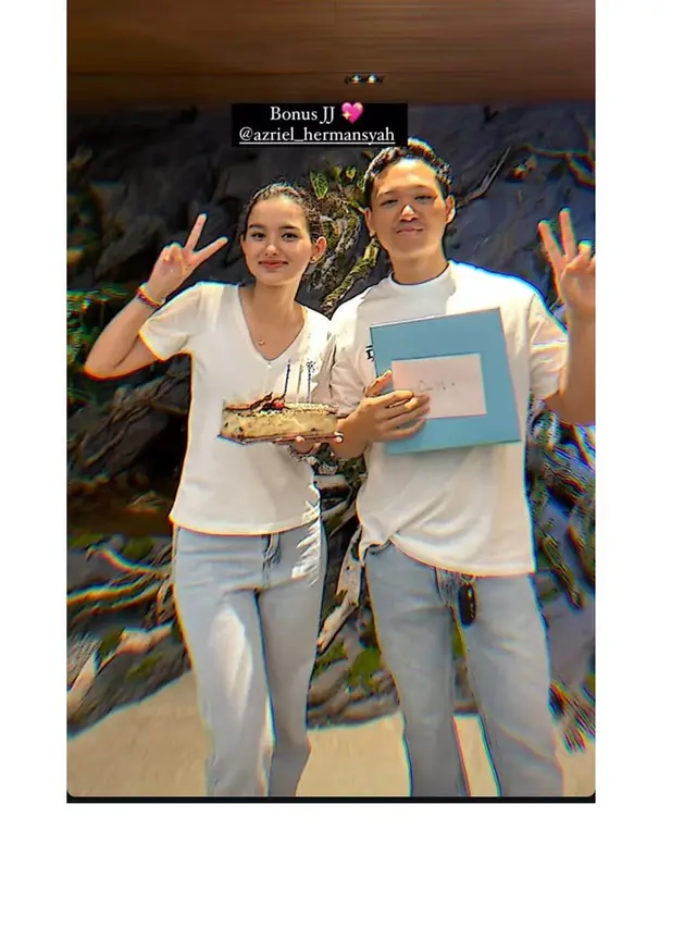 8 Momen Kejutan Ulang Tahun Azriel Hermansyah, Lamar Sarah Menzel saat Dinner