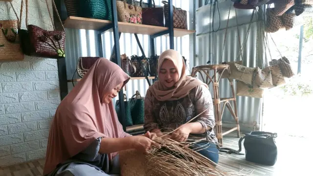 Cerita Mantri BRI Banjar Jadi Aktor Inklusi Keuangan dan Dongkrak Ekonomi Keluarga
