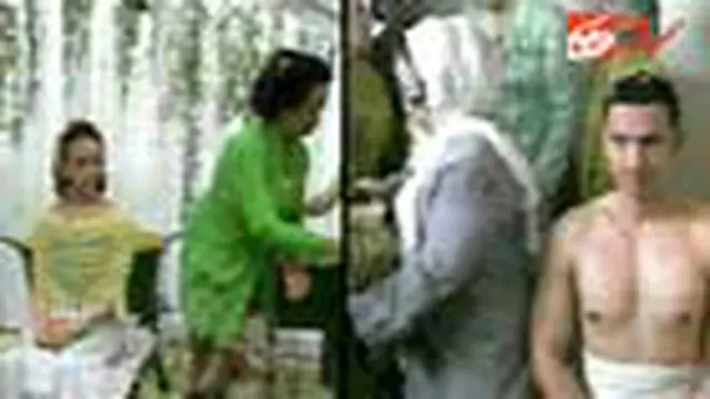 Prosesi Siraman Pengantin Putri Khusyuk