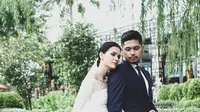 Petra Sihombing dan Firrina Sinatrya menikah [foto: instagram/petra_sihombing]