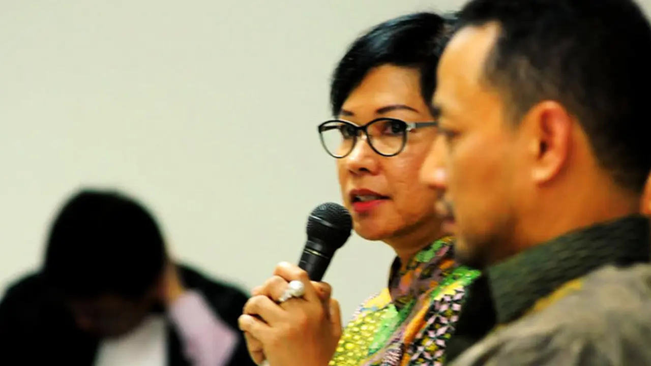 Karen Agustiawan 5