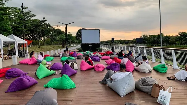 Festival Film di Tepi Sungai Hidupkan Ruang Publik Lewat Sinema Terbuka.  foto: istimewa