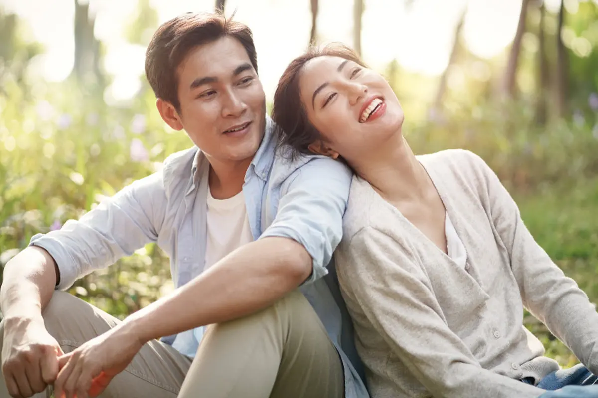 pasangan cinta