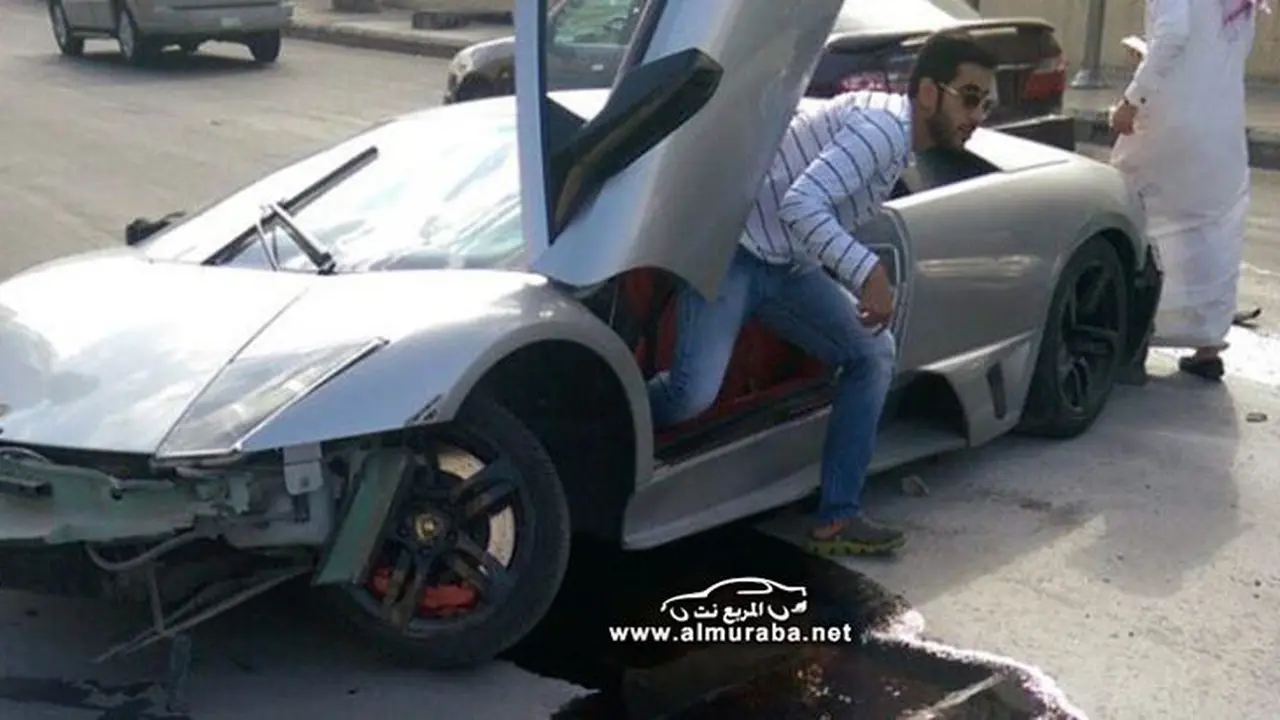 Pengemudi Lamborghini Tertabrak Usai Penyuluhan Safety Driving