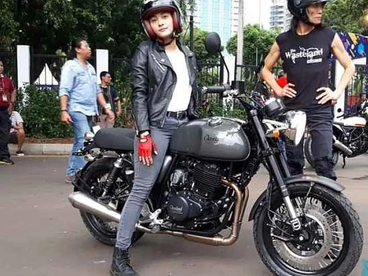 Cleveland cyclewerks ace 400 scrambler top