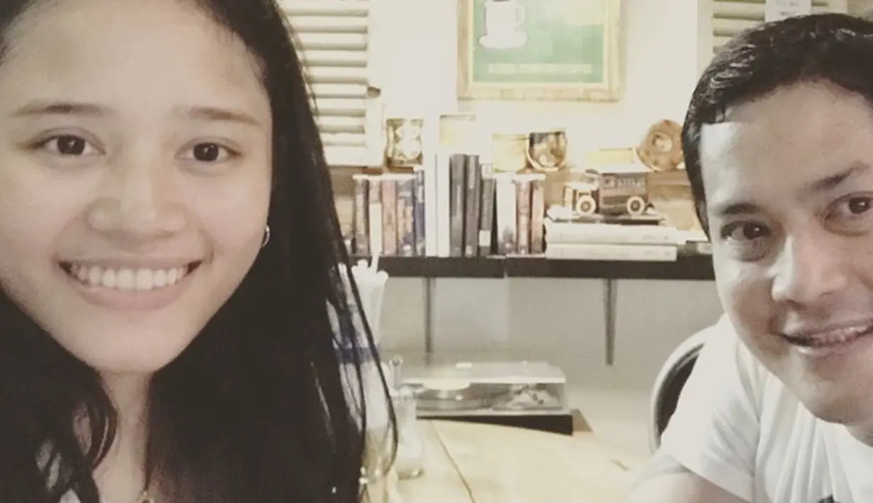 Anak Onky Alexander 'Catatan Si Boy' ternyata sudah beranjak dewasa dan cantik. (Sumber: Instagram/@ongky_.alexander29)