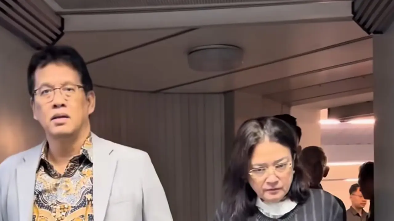 Menteri Keuangan (Menkeu) Yudhi Sadewa melakukan kunjungan kerja ke Bali  bersama sang istri. (Foto: instagram menkeuri)