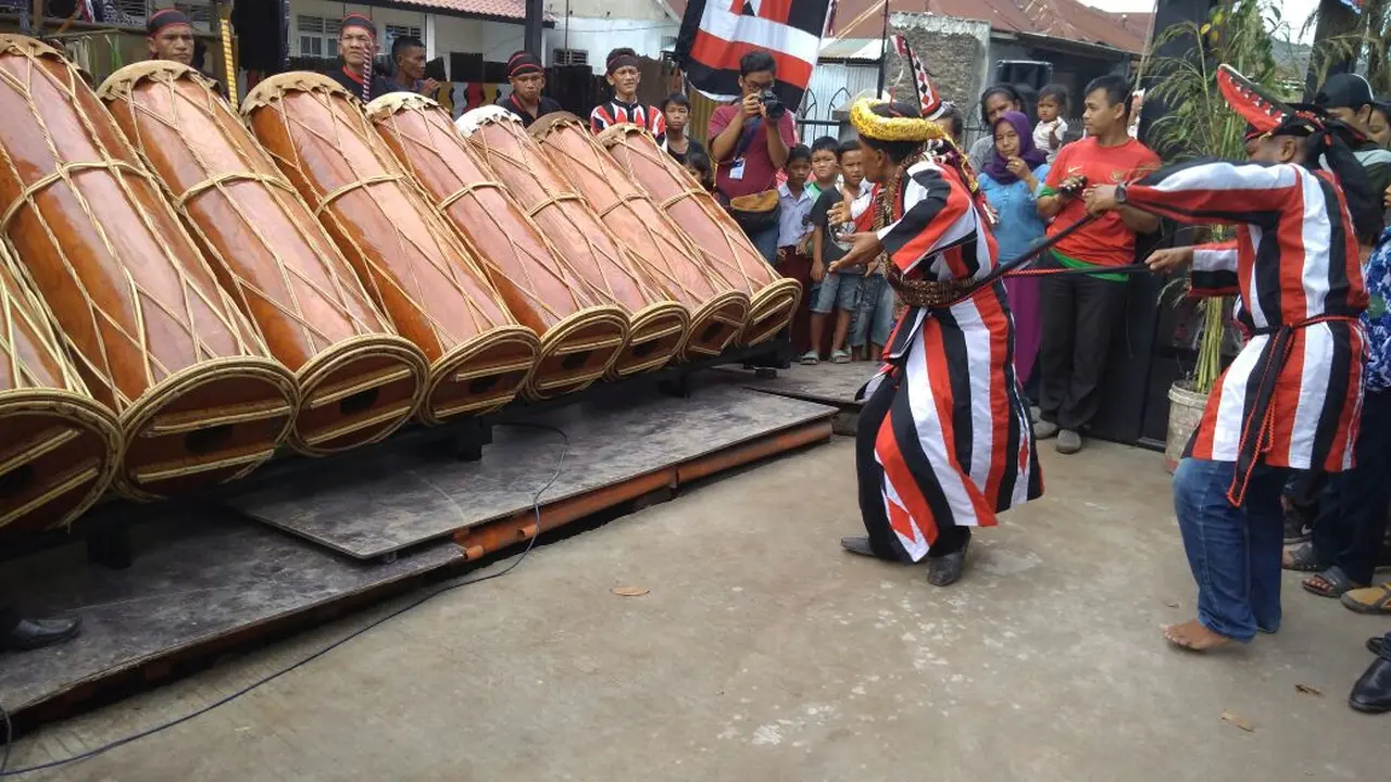 Grup Kesenian Mandailing Gunung Kulabu Pakantan akan tampil di acara ngunduh mantu Kahiyang Ayu