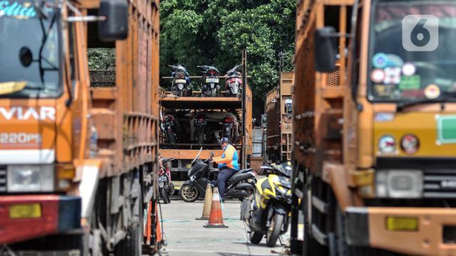 FOTO: Pemberangkatan Sepeda Motor Mudik Gratis DKI Jakarta 2022