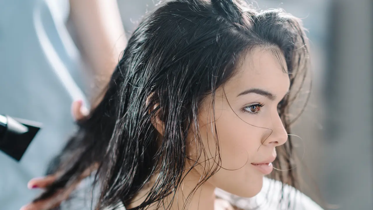 Ilustrasi styling rambut