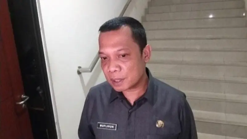 Sekretaris DPRD Riau Muflihun usai diperiksa Polda Riau dalam penyelidikan dugaan SPPD fiktif beberapa waktu lalu.