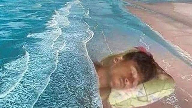 6 Editan Foto Orang di Pantai Ini Absurd Banget, Kelewat Ngawur