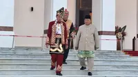 Presiden Jokowi dan Prabowo Subianto usai Upacara HUT ke-79 RI di Istana Negara, IKN, Kalimantan Timur. (Liputan6.com/Lizsa Egeham)