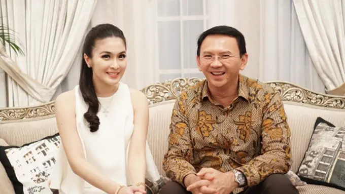 [Bintang] Sandra Dewi dan Ahok