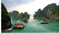Keindahan Ha Long Bay (sumber: Vietnam Travel Guide)