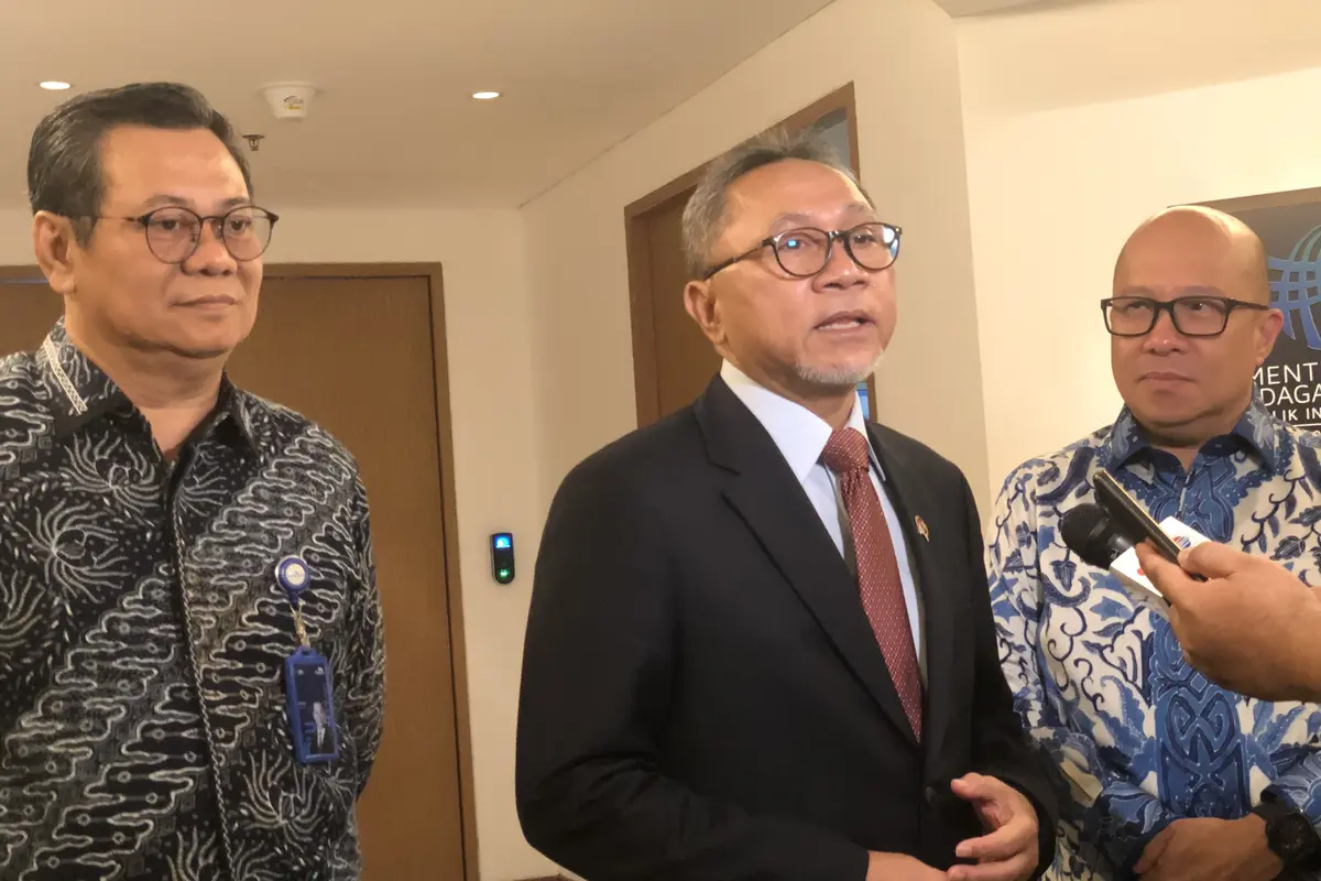 Menteri Perdagangan (Mendag) Zulkifli Hasan di Kantor Kementerian Perdagangan, Kamis, (5/10/2023). (Mendag berkomentar mengenai penggeledahan kantor Kemendag oleh Kejagung yang dilakukan pada Selasa 3 Oktober 2023. (Elza/Liputan6.com)