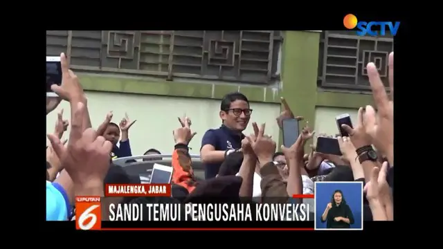 Safari politik di Majalengka, Jawa Barat, Sandiaga Uno minta maaf tak bisa turun dari mobil saat pendukung mendekat.