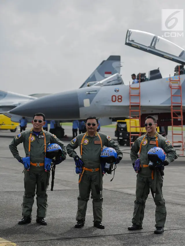KSAU, KSAD, dan KSAL Joy Flight Naik Sukhoi SU-30