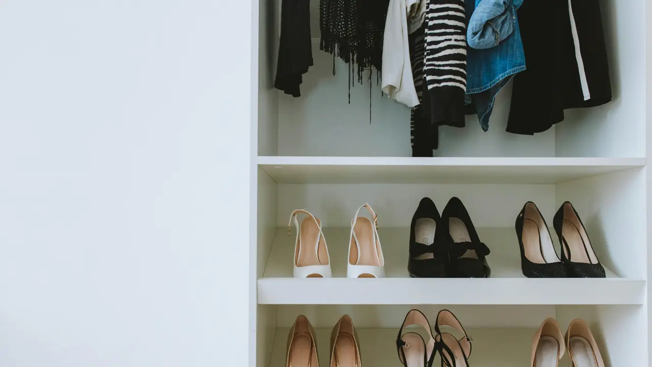 Tips Menata Rak Sepatu