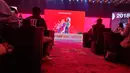 Managing Director of EMTEK Group dan CEO Surya Citra Media, Sutanto Hartono saat menjadi pembicara pada ajang Asia Pacific Media Forum (APMF) di Bali Nusa Dua Convention Center (BNDCC), Bali, Kamis (20/10/2022). Dalam ajang tersebut, Sutanto Hartono menjabarkan materi bertema Local-Powered Local Pride. (FOTO: Dok. Istimewa)