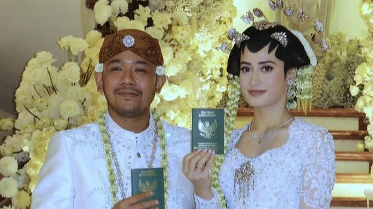 6 Potret Pernikahan Cucu Soeharto Putra Ari Sigit dan Andrea Scherer Kental Nuansa Jawa dari Siraman-Resepsi, Momen Bahagia Keluarga Cendana