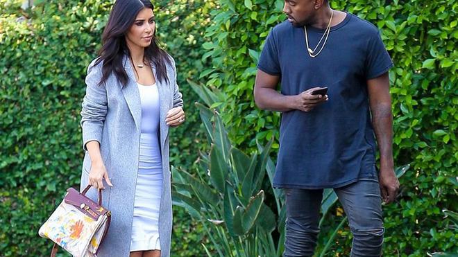 Kim Kardashian Akan Gugat Cerai Kanye West? - Celeb ...