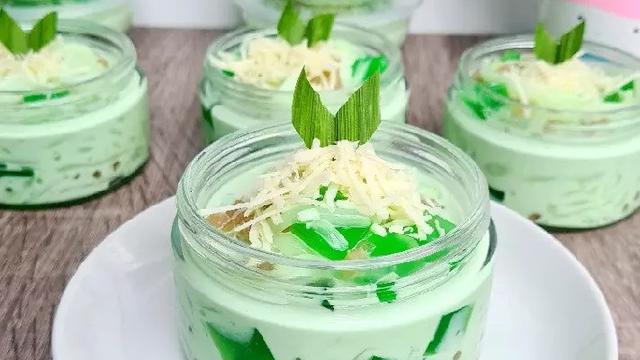 Resep es buko pandan untuk jadi menu buka puasa. (dok. Cookpad @mrs_ferdi)