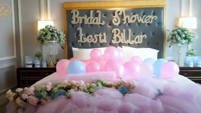 7 Momen Kejutan Bridal Shower Lesty Kejora, Tampil Kocak Saat Wajahnya Dicoret-coret