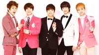 SHINee Minta Maaf Belum Bisa Buat Album Terbaru