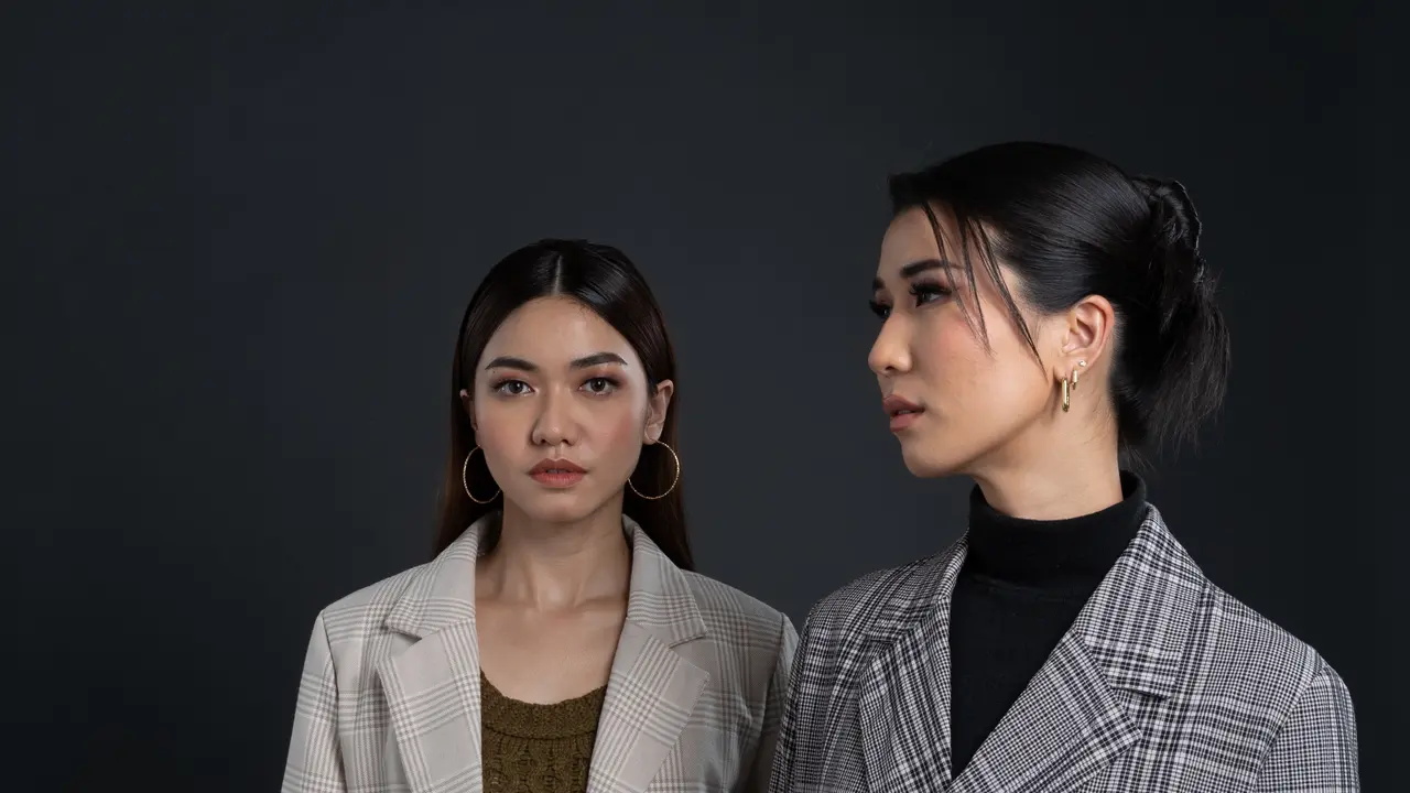 Elma dan Christie