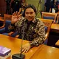 Anggota BPK, Achsanul Qosasi menghadiri rapat dengan Pansus Pelindo II di Jakarta, Kamis (22/10/2015). Pansus Pelindo meminta hasil audit BPK terhadap perusahaan yang diduga merugikan negara dalam kasus Pelindo II. (Liputan6.com/Johan Tallo)