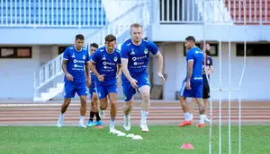 Adrian Purzycki Rasakan Awal Musim bak Roller Coaster Bersama PSIM: Buka Musim dengan Gol, Lalu Diusir Wasit