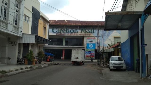 Saat Karyawan Ramayana Cirebon Mall di PHK Imbas Covid-19