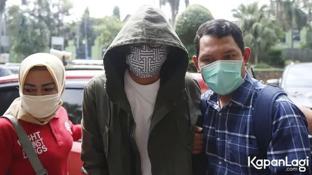 Ditemani Widi Mulia, Ini 7 Potret Dwi Sasono Dipindahkan ke RSKO Cibubur