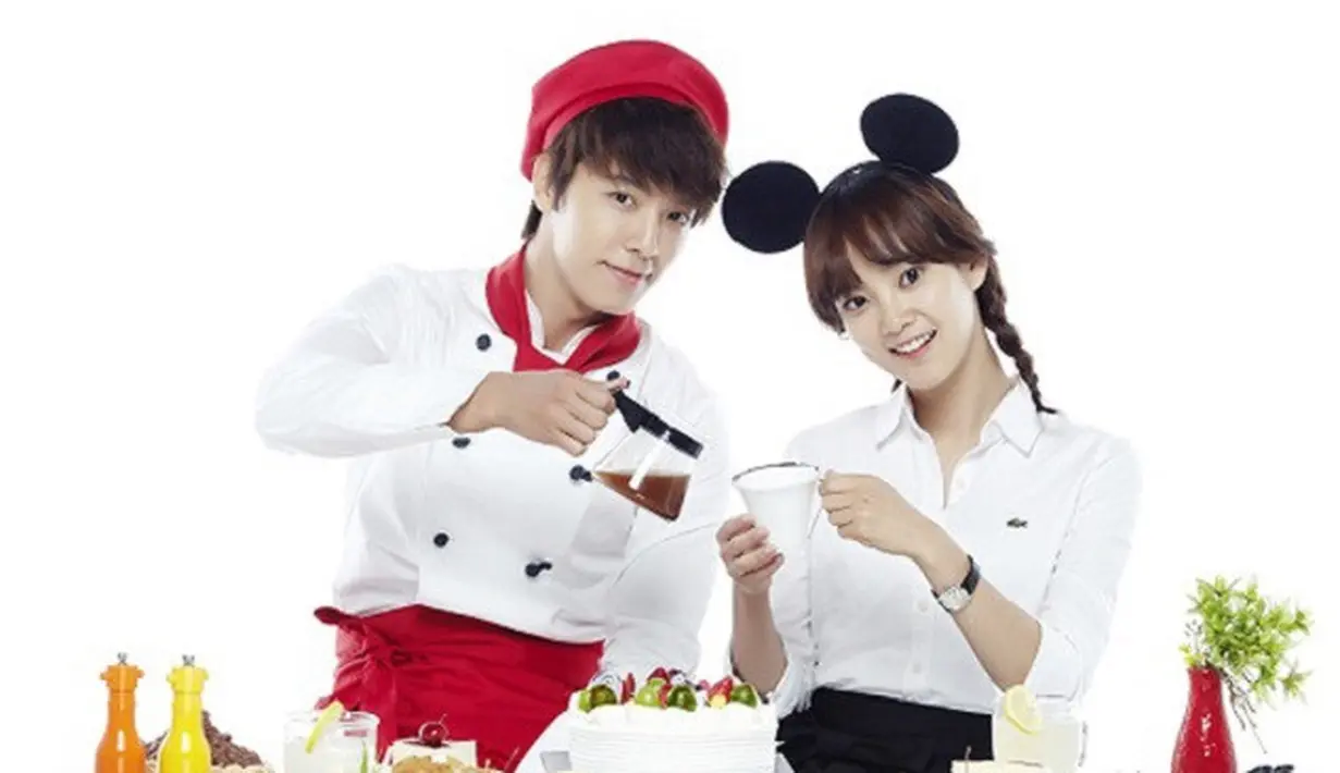 Donghae Super Junior sempat menjadi chef saat bermain drama Panda and Hedgehog. (Foto: thefangirlverdict.com)