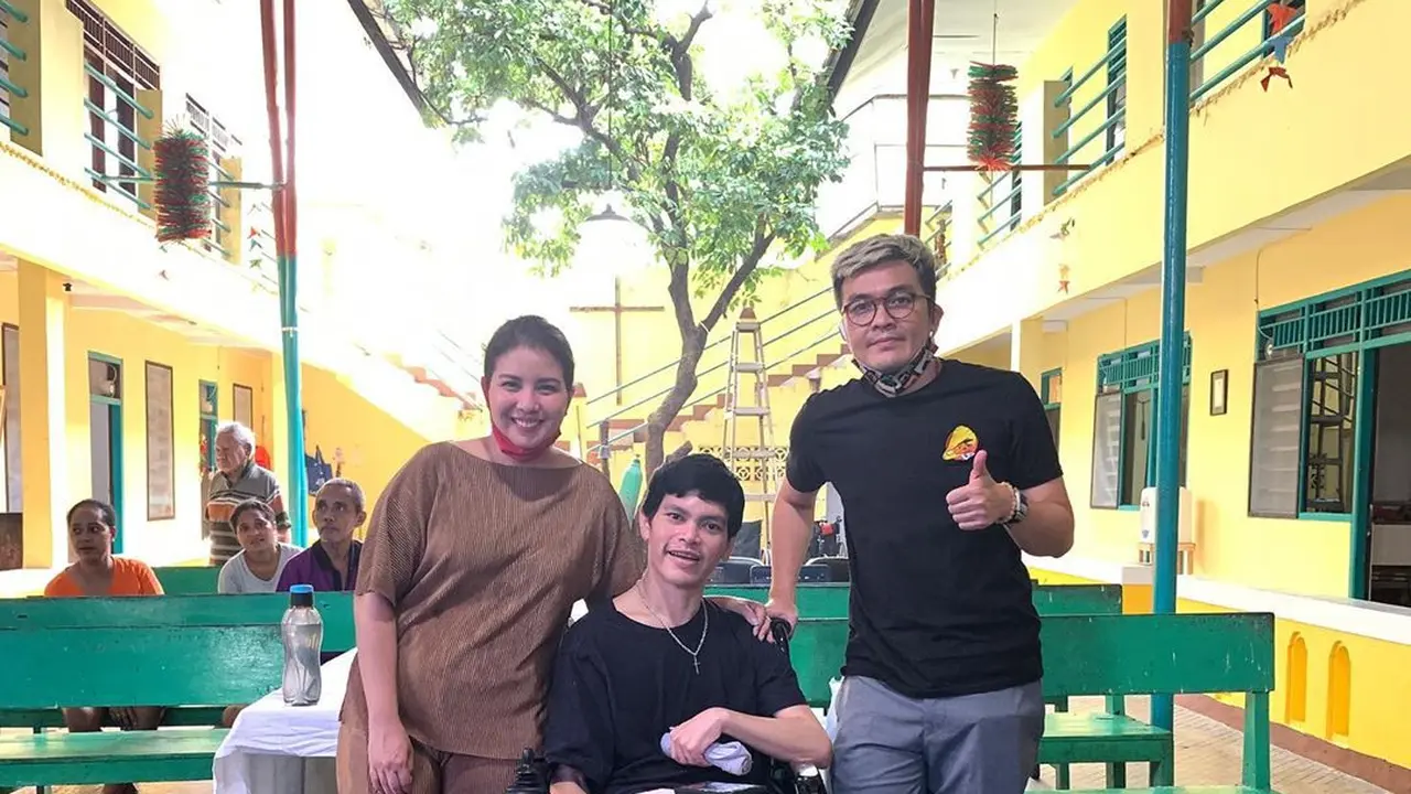 Tya Ariestya kunjungi El Ibnu