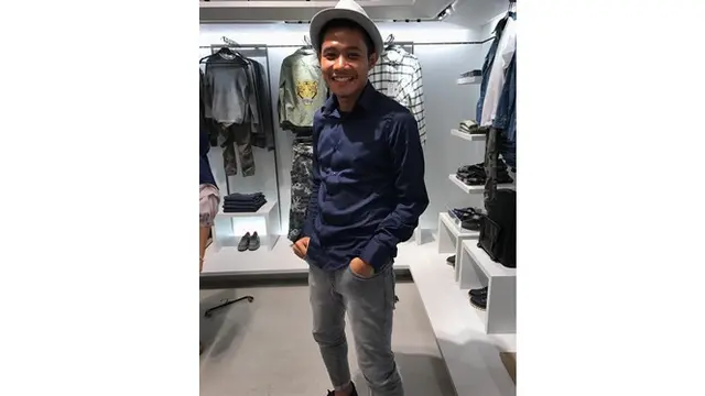 Gaya Evan Dimas di Luar Lapangan