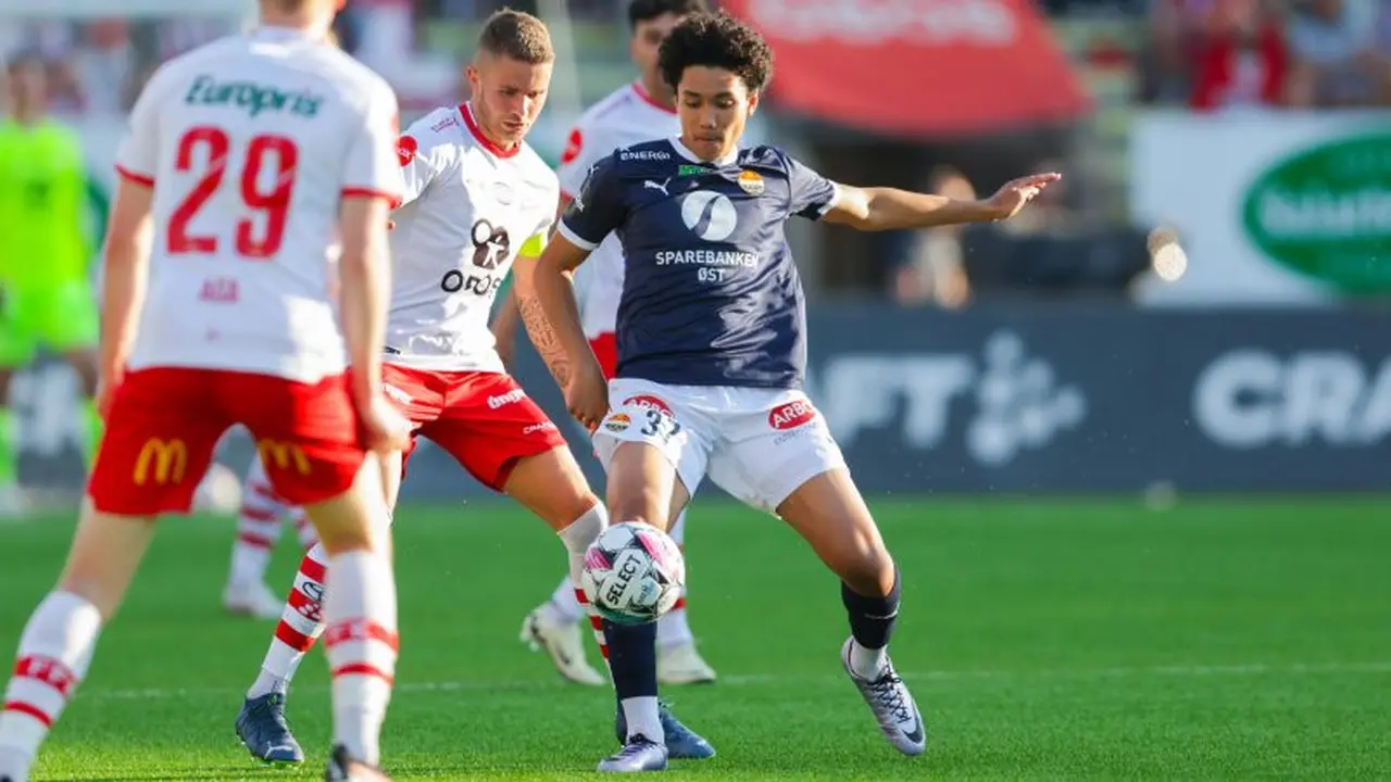 Gelandang Stromsgodset Toppfotball di Liga Norwegia keturunan Indonesia, Samuel Silalahi.
