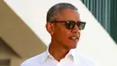 Mantan Presiden AS, Barack Obama saat pulang kampung ke tanah kelahiran ayahnya di Kogelo, Kenya, Senin (16/7). Ini adalah kunjungan pertama Obama ke Kenya usai tidak lagi menjabat presiden. (AP/Brian Inganga)